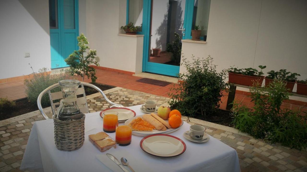 B&B-Le Rondini มอนเซร์ราโต ภายนอก รูปภาพ